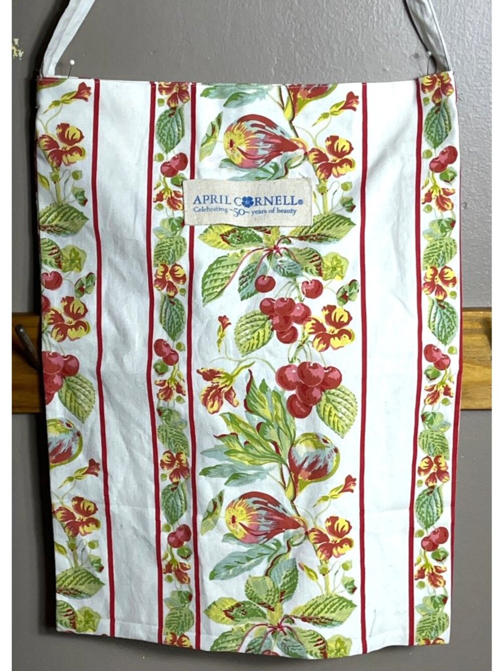 April Cornell Bag In the Garden Cotton Market Festival Garden Crossbody Tote